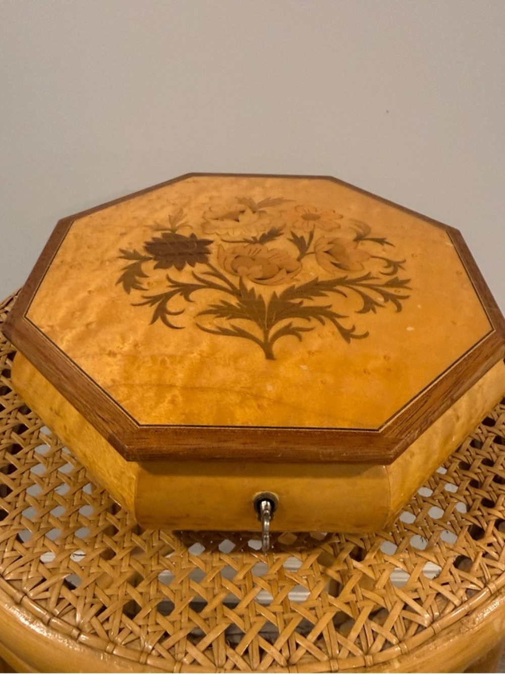 Vintage Burl Floral Inlay Wood Jewelry Music Box
